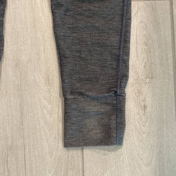 Maaji size medium fitted sweats - Picture 4 of 4